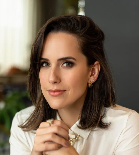 Alexandra Rampinelli — Coordenadora de Projetos